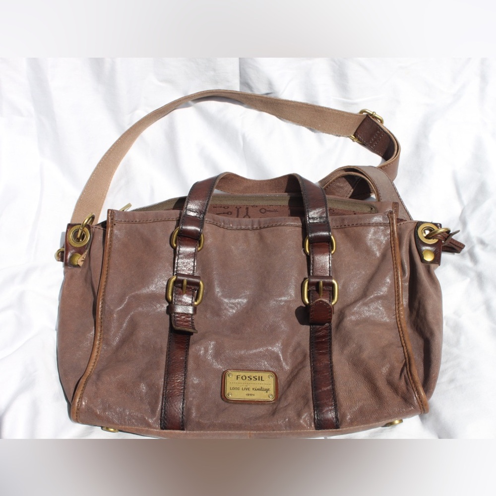Fossil leather purse